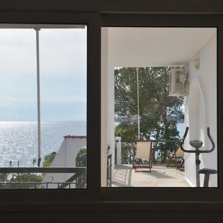 Σπίτι διακοπών Beachfront House Σαλαμίνα