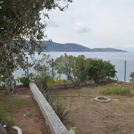 Beachfront House Σαλαμίνα